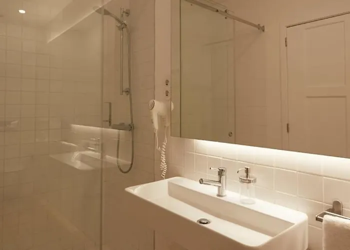 Guestready - Cedofeita Pool Ξενοδοχείο *