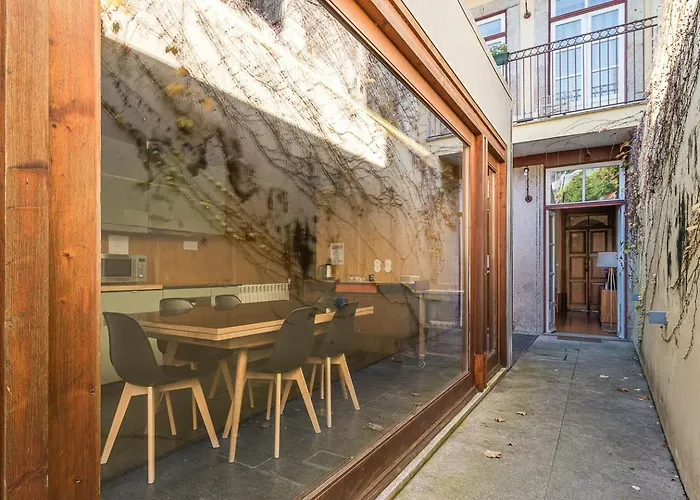 Guestready - Cedofeita Pool Πόρτο