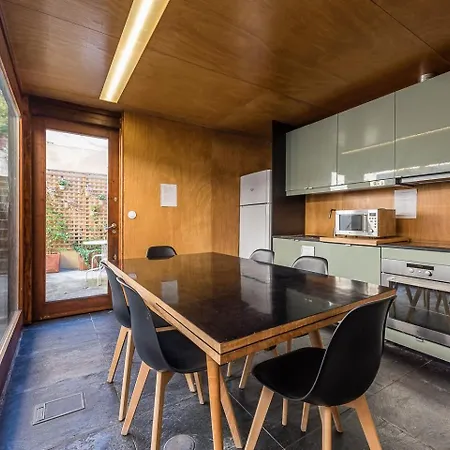 Отель Guestready - Cedofeita Pool Порту